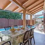 Holiday Home Pula Pomer Пула