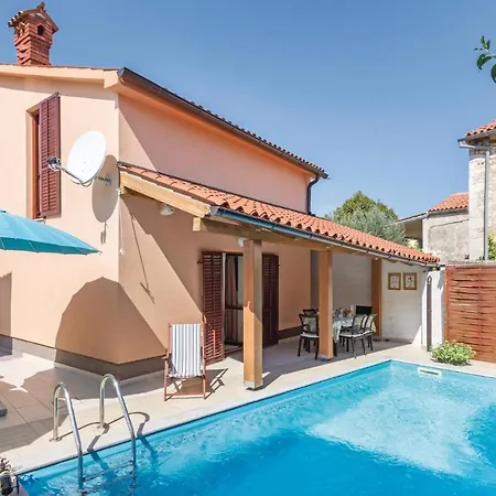 Ferienhaus Holiday Home Pula Pomer Pula