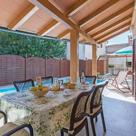 Holiday Home Pula Pomer Pula