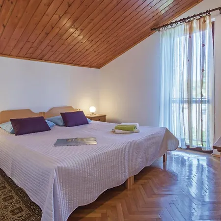 Ferienhaus Holiday Home Pula Pomer *