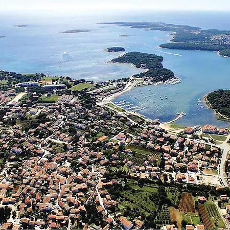 3 Bedroom Beautiful Home In Pula *